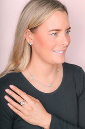 18ct Rose Gold White Mother of Pearl Bloom Four Leaf Clover Ring