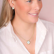 9ct Yellow Gold White Mother of Pearl Bloom Large Four Leaf Clover Ball Edge Chain Necklet