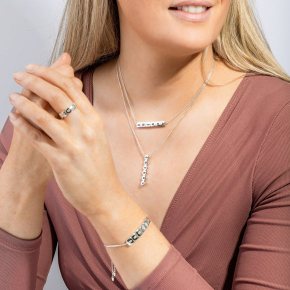 Sterling Silver Queen's Jubilee Hallmark Round Disc Ring D